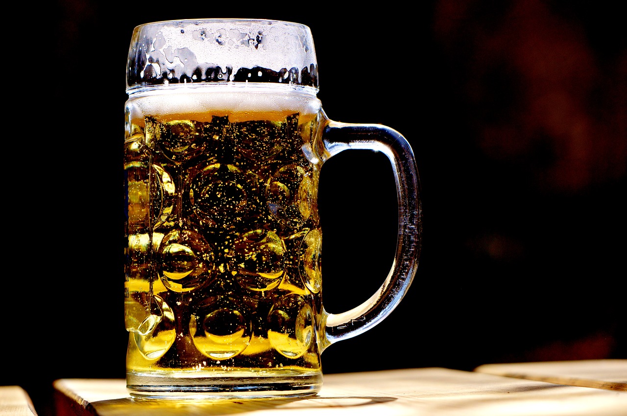 Сколько калорий в литре пива разливного