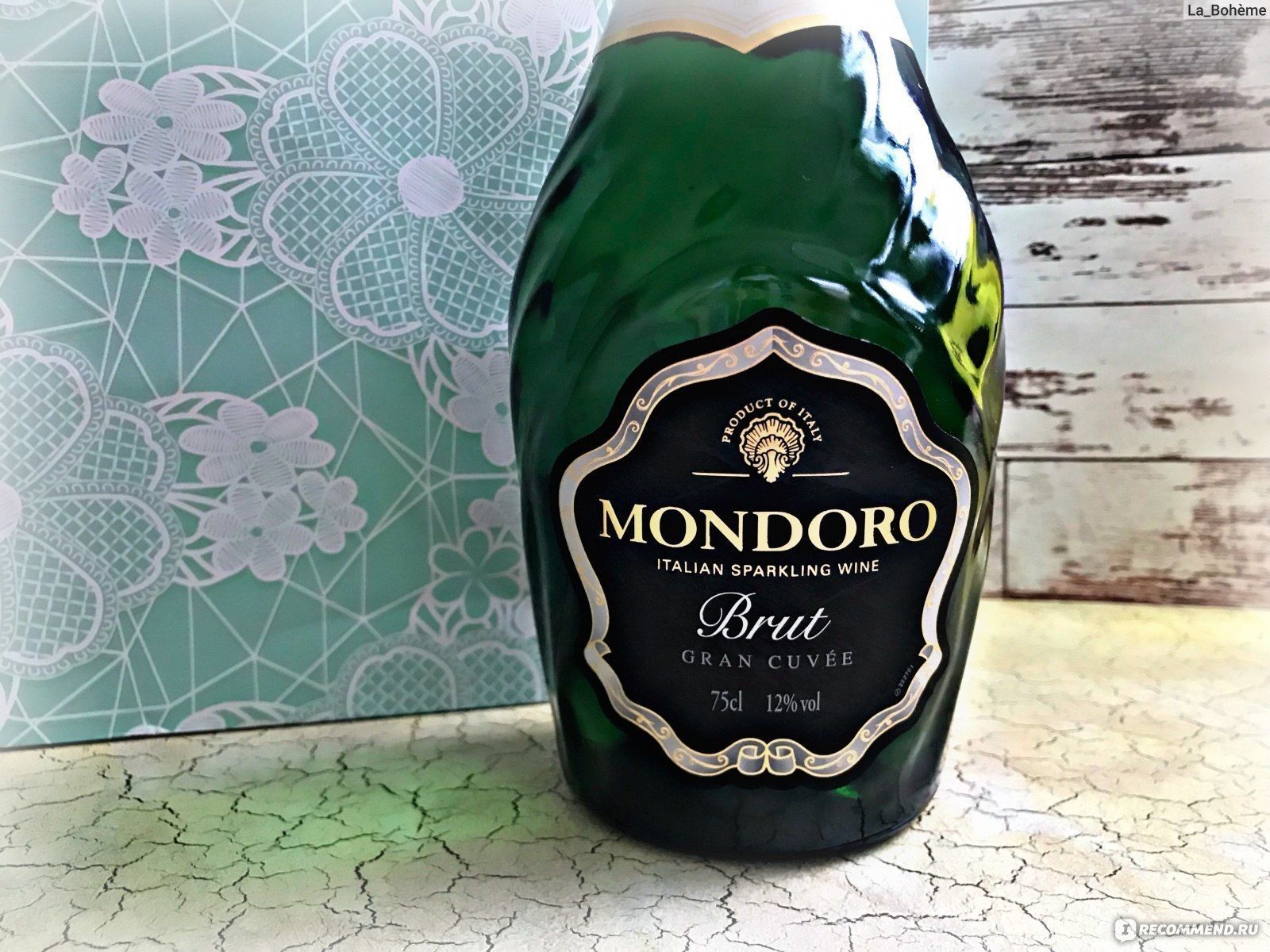 Бутылка шампанского мондоро. Асти Просекко Мондоро брют. Мондоро Asti брют. Вино игристое Мондоро Асти белое. Асти Mondoro брют.