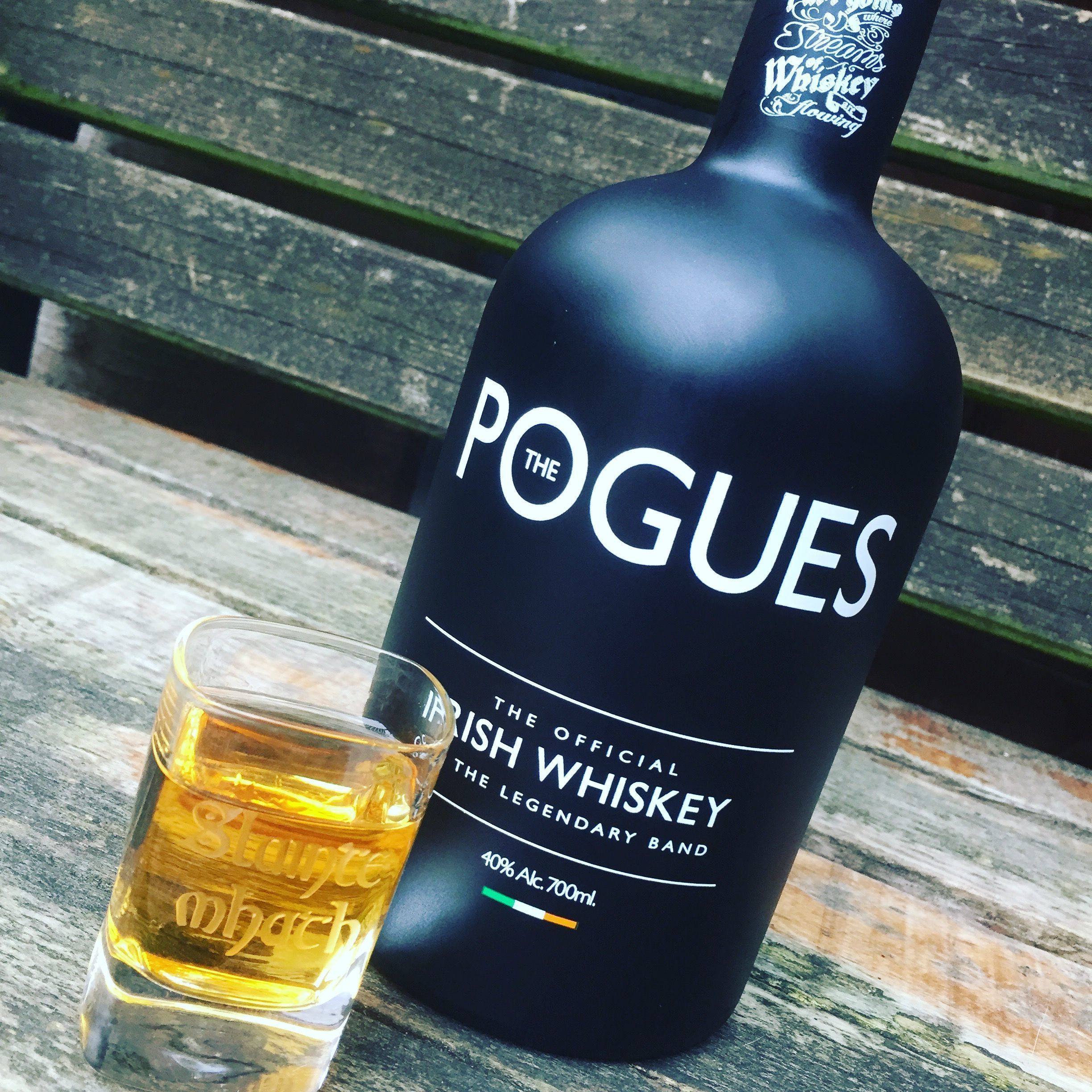 Pogues виски 0.7. Pogues Single Malt виски. Ирландский виски Pogues. Поугс виски Ирландия. The Pogues